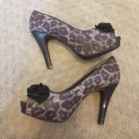 Black Bow Peep Toe Patent Leather Leopard Print - Picture 4 of 7